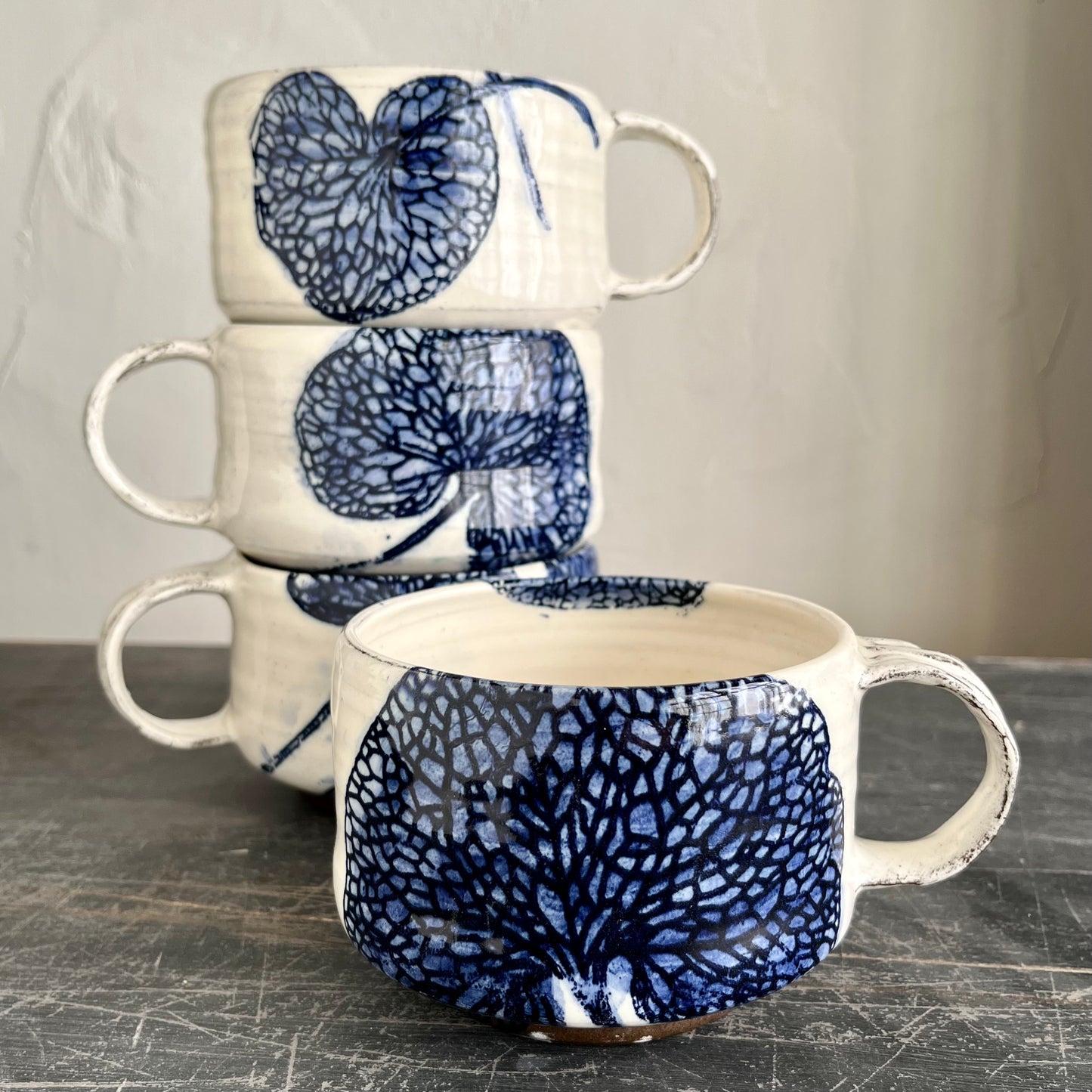 Blue leaf mug